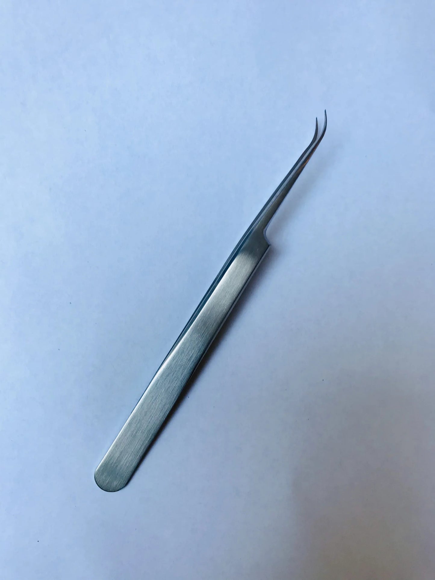 Tweezers