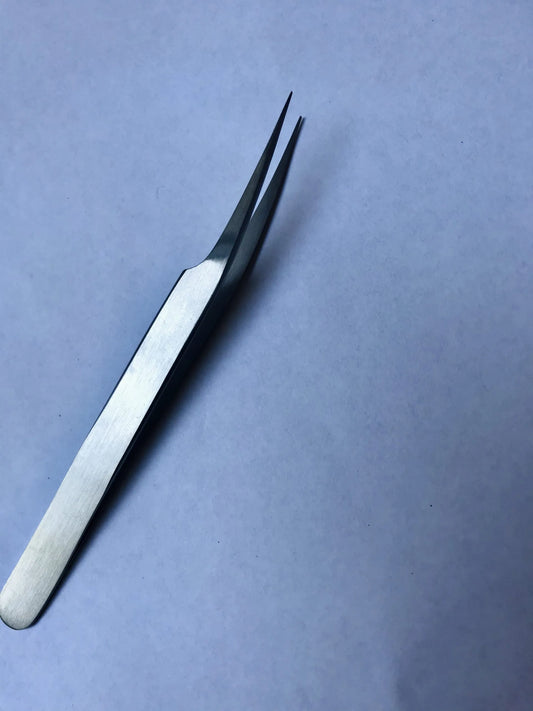 Tweezers